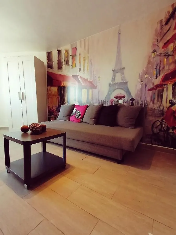 Studio Art De Paris Sitio de Calahonda 0*,  Spain